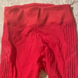 Pink Victoria's Secret crop leggings